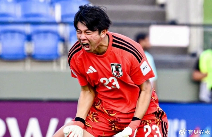 毁三观!日本主力门将骚扰中国未成年女球迷:中国人?想和你上床|日本男足|荒木琉|约旦|约旦男足|男足_新浪体育_新浪新闻